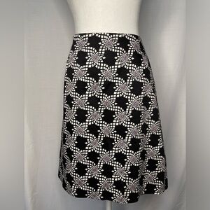 Melly M White/Pink Flower Design Skirt - Size 10